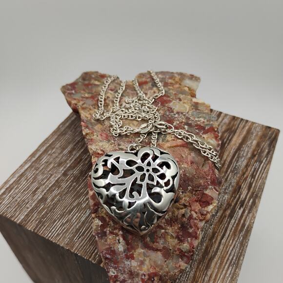 Filigree Puffy Heart Pendant in Sterling Silver on a 24-inch Chain - Picture 2 of 6
